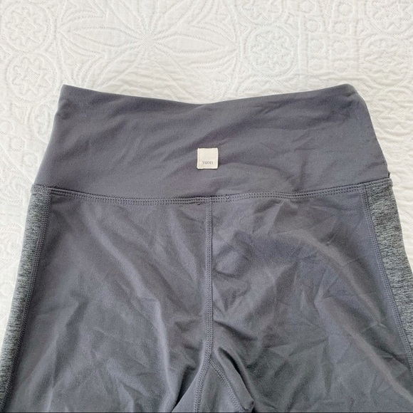 Vuori Women's Asymmetric Block Leggings - Picture 2 of 7